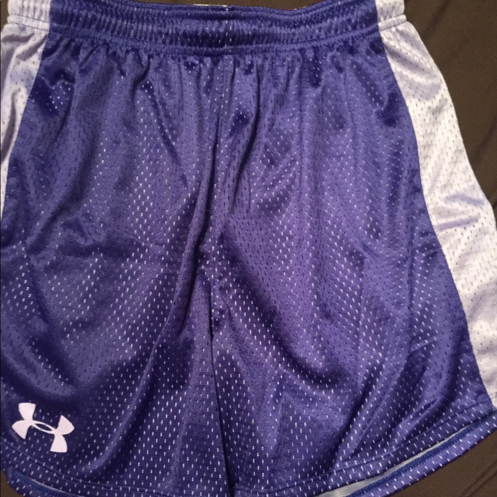 BUNDLE-2 pairs of Underarmour shorts